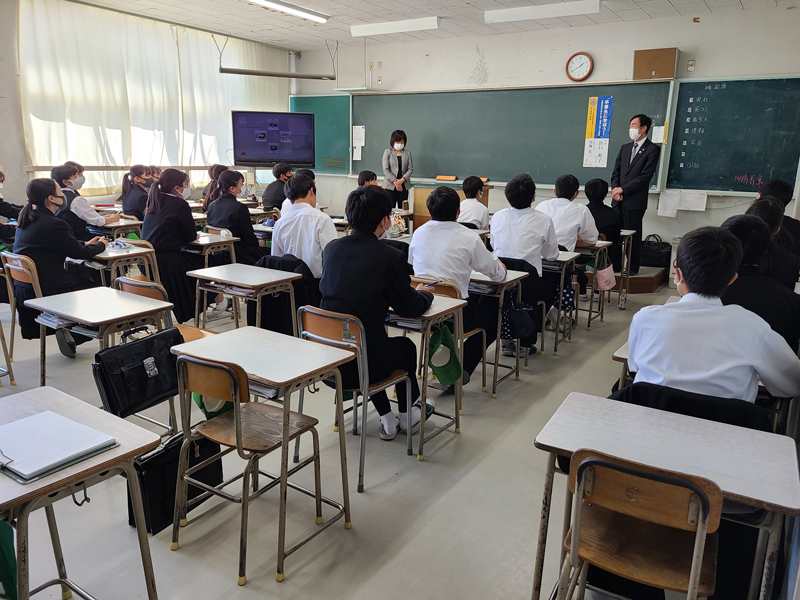 玉龍高校での青少年奉仕活動