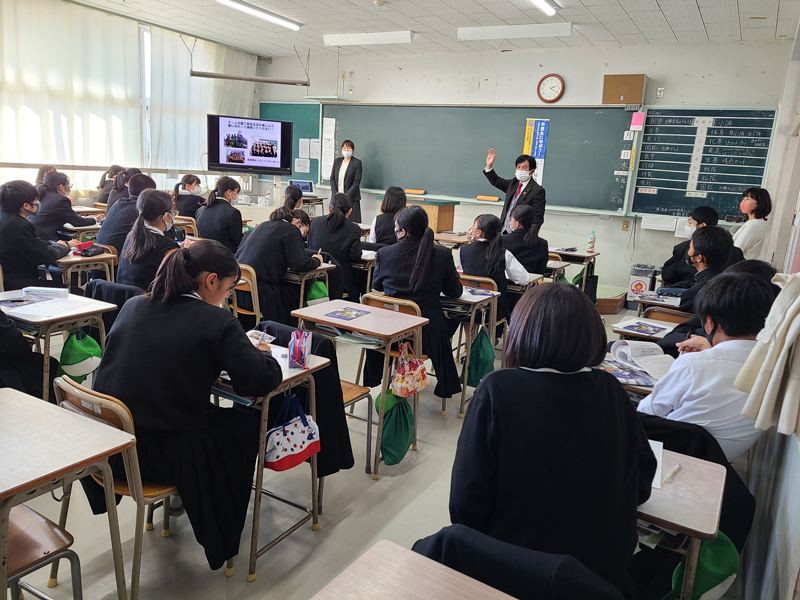 玉龍高校での青少年奉仕活動